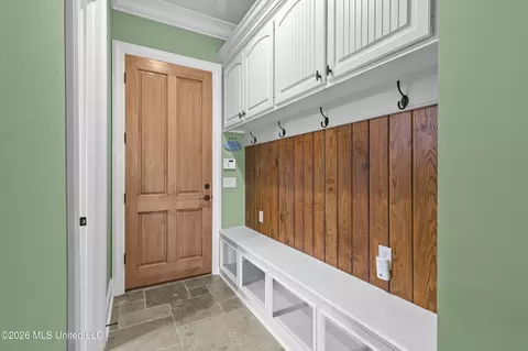 Entry Way - 121 Harbor View Dr, Madison, MS 39110 photo 5 of 7