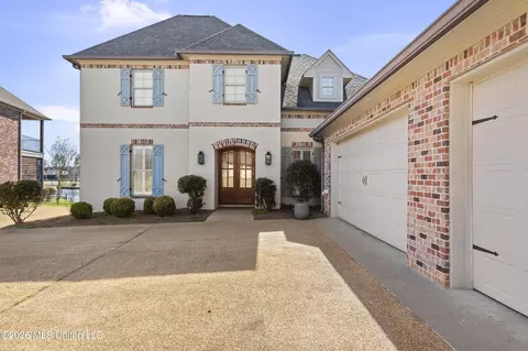 Exterior - 121 Harbor View Dr, Madison, MS 39110 photo 2 of 8