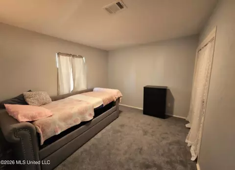 Bedroom - 1074 Windrose Dr, Brandon, MS 39047 photo 1 of 3