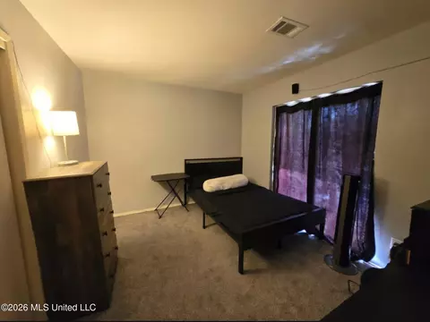 Bedroom - 1074 Windrose Dr, Brandon, MS 39047 photo 3 of 3