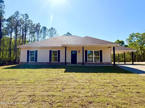 471 White Chapel Rd, Carriere, MS 39426