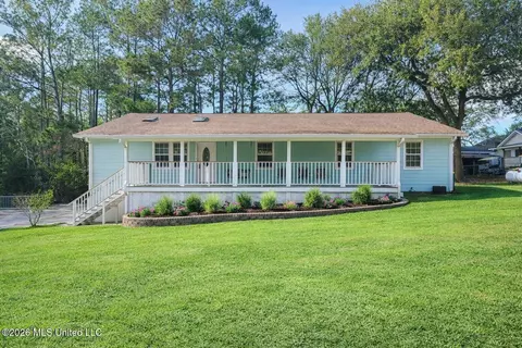 6509 Big Oak Dr, Ocean Springs, MS 39564