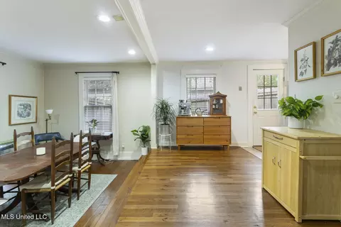 Entry Way - 1710 Pine St, Jackson, MS 39202 photo 1 of 2