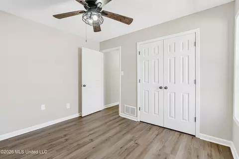 Bedroom - 6716 S Branch Rd, Olive Branch, MS 38654 photo 2 of 4