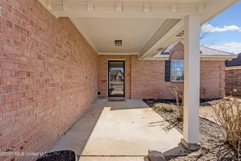 Exterior - 6716 S Branch Rd, Olive Branch, MS 38654 photo 2 of 3
