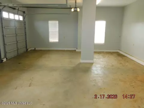 Other - 9090 Sandy Dr, Olive Branch, MS 38654 photo 9 of 15
