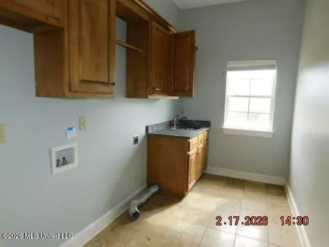 Other - 9090 Sandy Dr, Olive Branch, MS 38654 photo 11 of 15