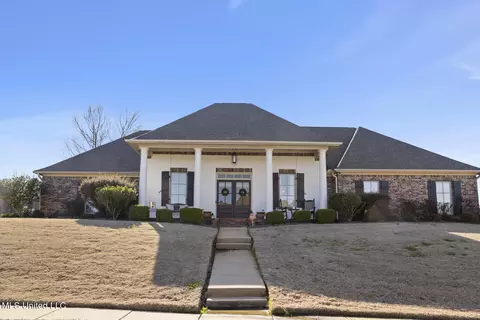 300 Deer Holw, Brandon, MS 39047