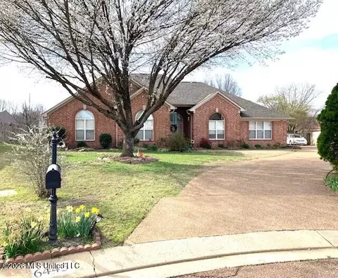 6445 Braybourne Pl, Olive Branch, MS 38654