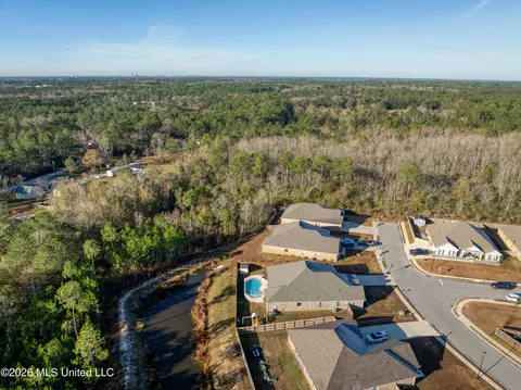 View/Area - 7161 Glen Eagle Dr, Biloxi, MS 39532 photo 5 of 6