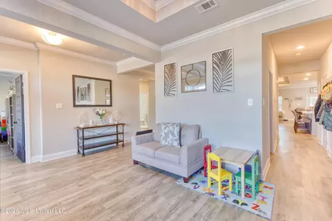 Entry Way - 7161 Glen Eagle Dr, Biloxi, MS 39532 photo 1 of 6