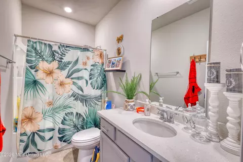 Bath - 7161 Glen Eagle Dr, Biloxi, MS 39532 photo 2 of 2