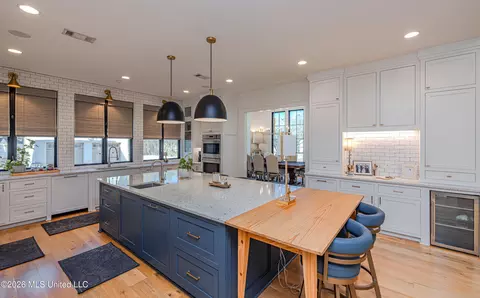 Kitchen - 297 Ashworth Cir, Madison, MS 39110 photo 2 of 8