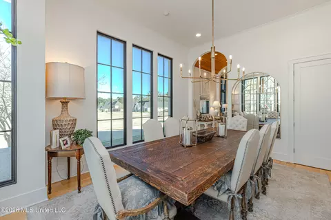 Dining - 297 Ashworth Cir, Madison, MS 39110 photo 4 of 4