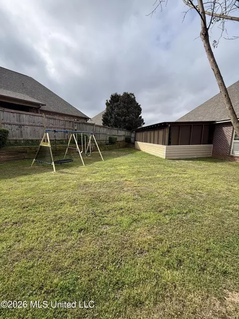 Exterior - 403 N Haven Ct, Brandon, MS 39047 photo 9 of 14