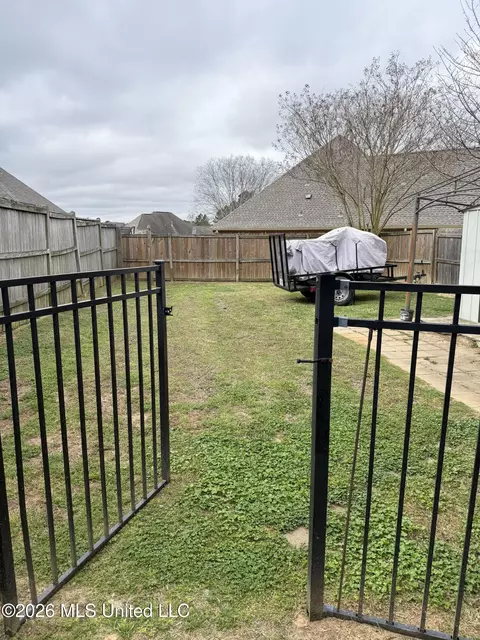 Exterior - 403 N Haven Ct, Brandon, MS 39047 photo 7 of 14