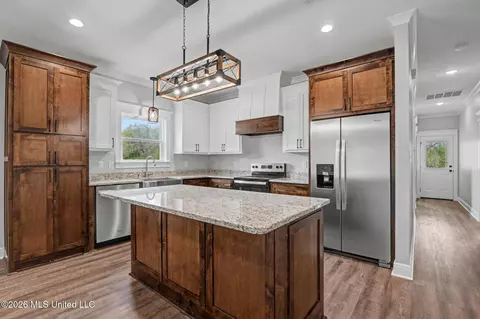Kitchen - 206 Marshall Smith Rd, Lucedale, MS 39452 photo 1 of 2