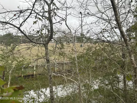 2462 Iki Pl, Diamondhead, MS 39525 photo 9