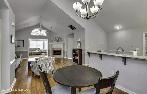 Dining - 1102 Gerrits Lndg, Brandon, MS 39047 photo 1 of 2