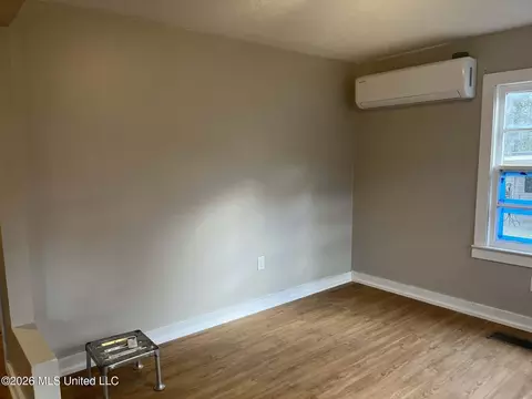 Living - 5552 Terry Rd, Jackson, MS 39272 photo 1 of 1