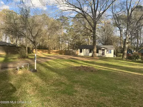 Exterior - 5552 Terry Rd, Jackson, MS 39272 photo 5 of 11
