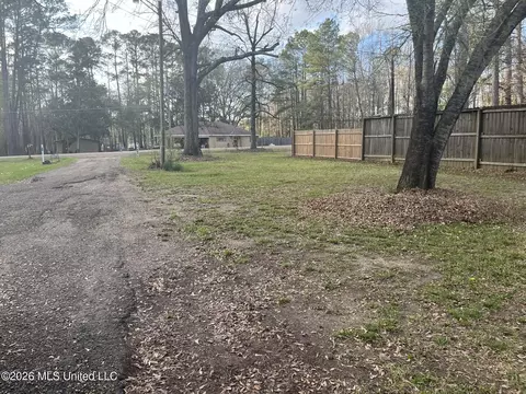 Exterior - 5552 Terry Rd, Jackson, MS 39272 photo 10 of 11