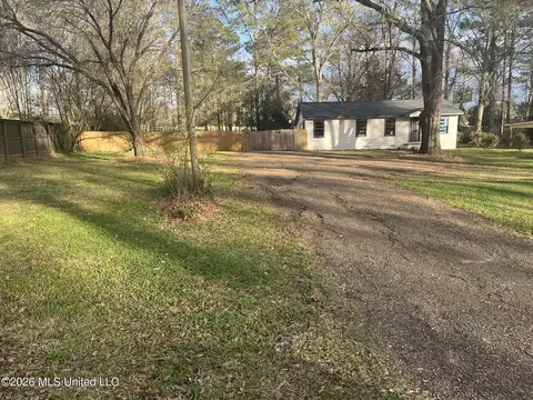 Exterior - 5552 Terry Rd, Jackson, MS 39272 photo 11 of 11