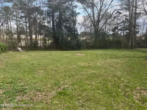 Exterior - 5552 Terry Rd, Jackson, MS 39272 photo 9 of 11
