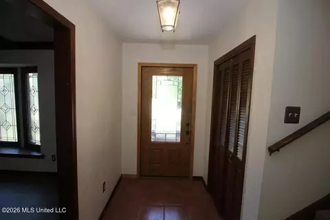 Entry Way - 1809 Wansley Rd, Laurel, MS 39443 photo 1 of 3