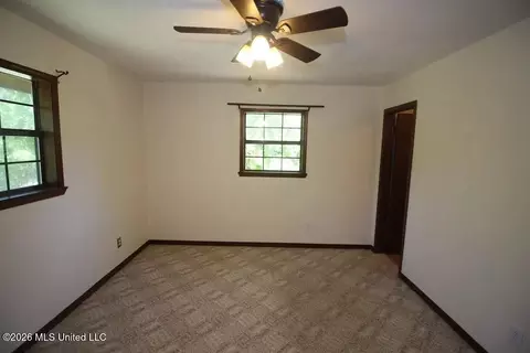 Bedroom - 1809 Wansley Rd, Laurel, MS 39443 photo 3 of 5