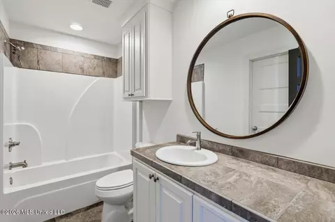 Bath - 252 Buckhead Dr, Madison, MS 39110 photo 4 of 4