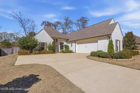 Exterior - 252 Buckhead Dr, Madison, MS 39110 photo 2 of 8