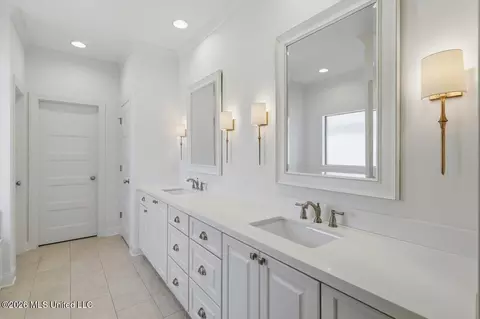 Bath - 252 Buckhead Dr, Madison, MS 39110 photo 1 of 4