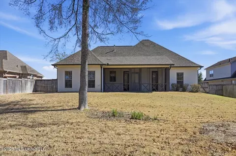 Exterior - 252 Buckhead Dr, Madison, MS 39110 photo 5 of 8