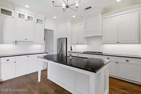 Kitchen - 252 Buckhead Dr, Madison, MS 39110 photo 2 of 2