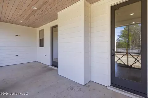 Exterior - 252 Buckhead Dr, Madison, MS 39110 photo 4 of 8