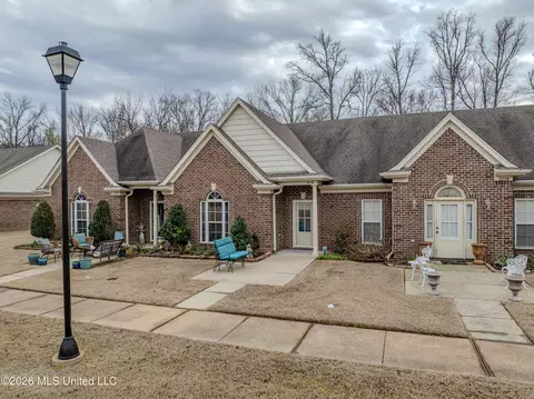 3218 Wellbrook Ln, Southaven, MS 38672