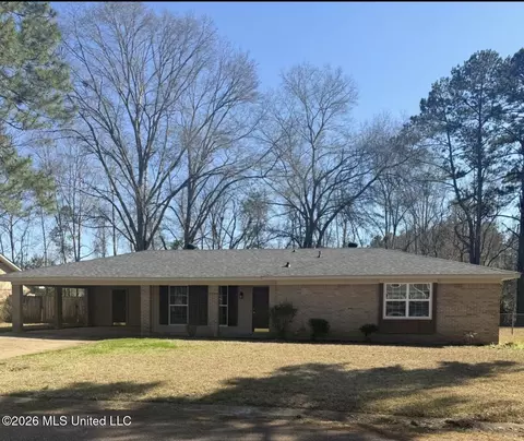 5017 Cottonwood Ln, Jackson, MS 39212