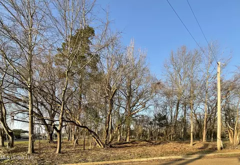 4910 Old Canton Rd, Jackson, MS 39211