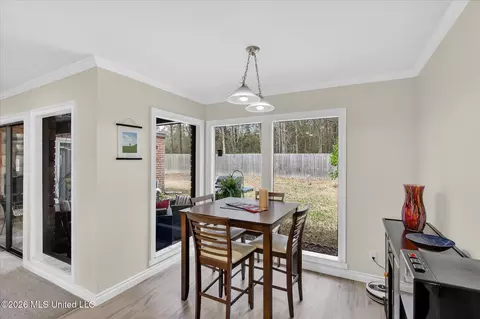 Dining - 67163 E Diamondhead Dr, Diamondhead, MS 39525 photo 1 of 1