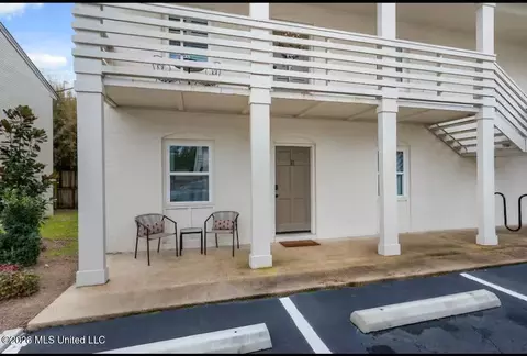 114 Ethel Cir #11, Ocean Springs, MS 39564