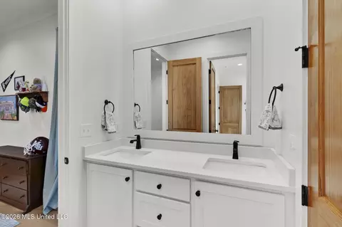 Bath - 219 Northshore Pl, Madison, MS 39110 photo 5 of 6