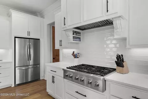 Kitchen - 219 Northshore Pl, Madison, MS 39110 photo 3 of 5