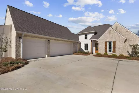 Exterior - 219 Northshore Pl, Madison, MS 39110 photo 5 of 13