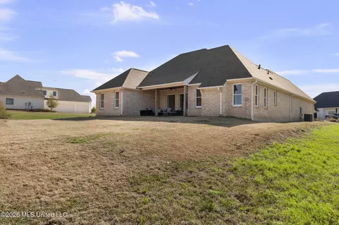 Exterior - 219 Northshore Pl, Madison, MS 39110 photo 10 of 13