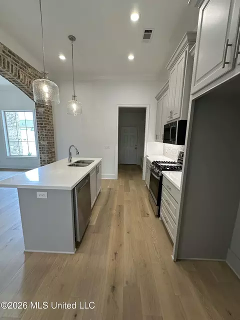 Kitchen - 404 Aurora Cir, Canton, MS 39046 photo 3 of 4