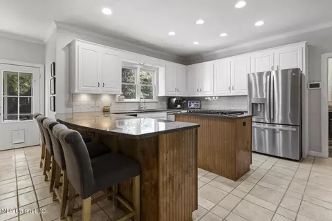 Kitchen - 5134 Canton Heights Dr, Jackson, MS 39211 photo 2 of 6