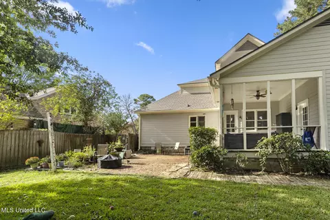 Exterior - 5134 Canton Heights Dr, Jackson, MS 39211 photo 4 of 9