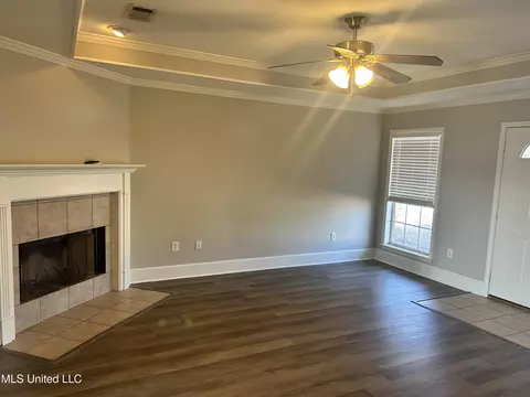 Living - 250 August Dr, Brandon, MS 39042 photo 1 of 2