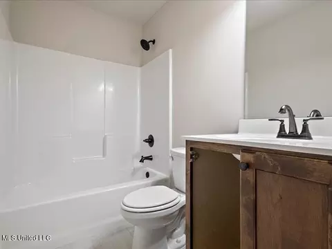 6570 E John Hamilton Way, Olive Branch, MS 38654 photo 29